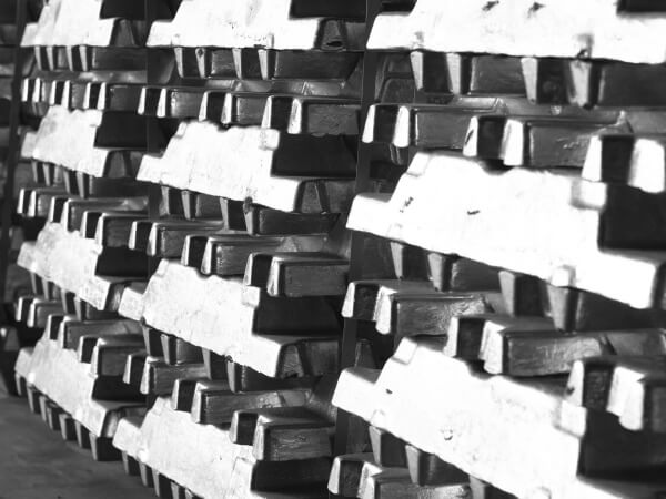 Vector offers durable and precise marking solutions for a wide range of applications in the metals industry, ensuring traceability and quality in every part. Precise marking on metals.
